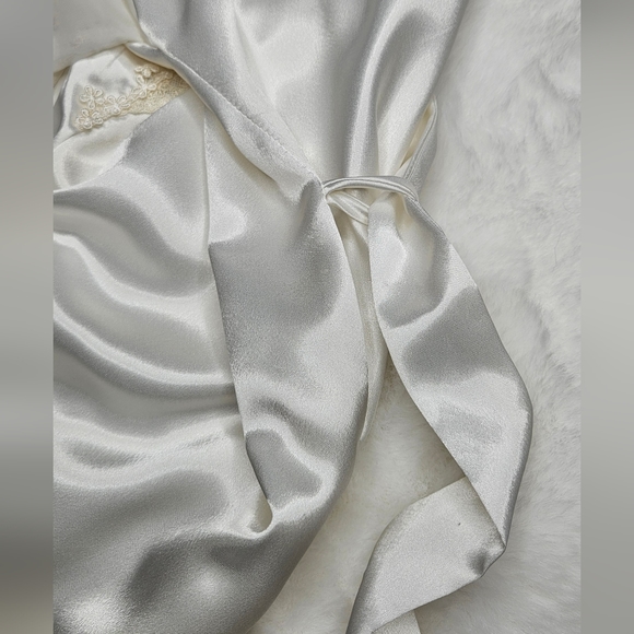 VINTAGE PRIVATE LUXURIES Matching Bridal Babydoll Nightie And Robe - Picture 6 of 16